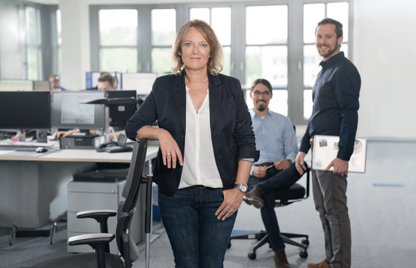 Frau im Büro