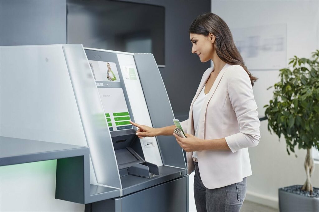 Geldautomat Handover Automation