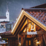 Baumbar Kaprun von außen